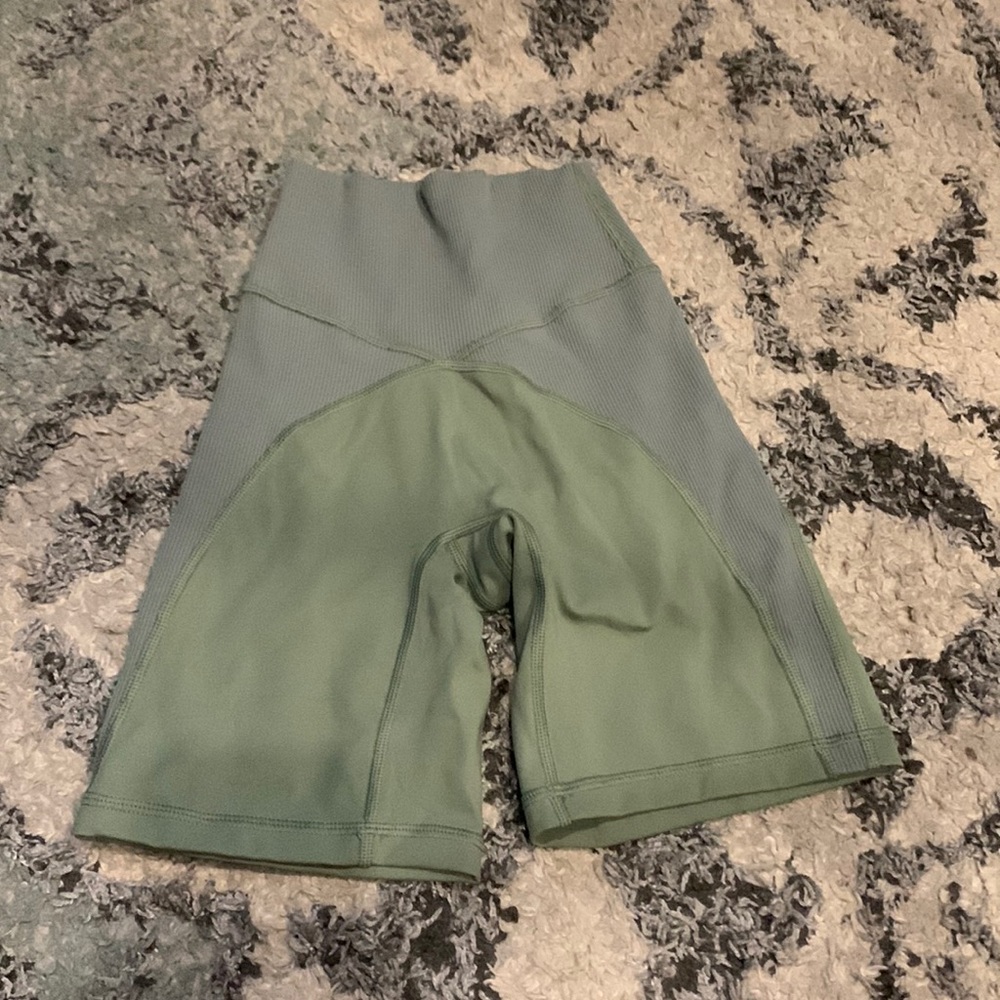 Green aerie bike shorts